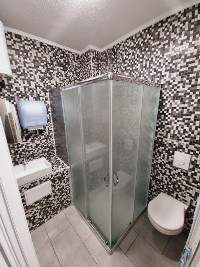 Hostel BellaVista Koper Buitenkant foto